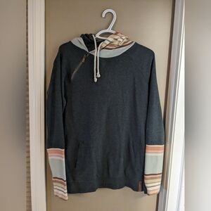 Ampersand double hood